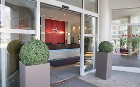 Koos Hotel&Apartments - City Aparthotel